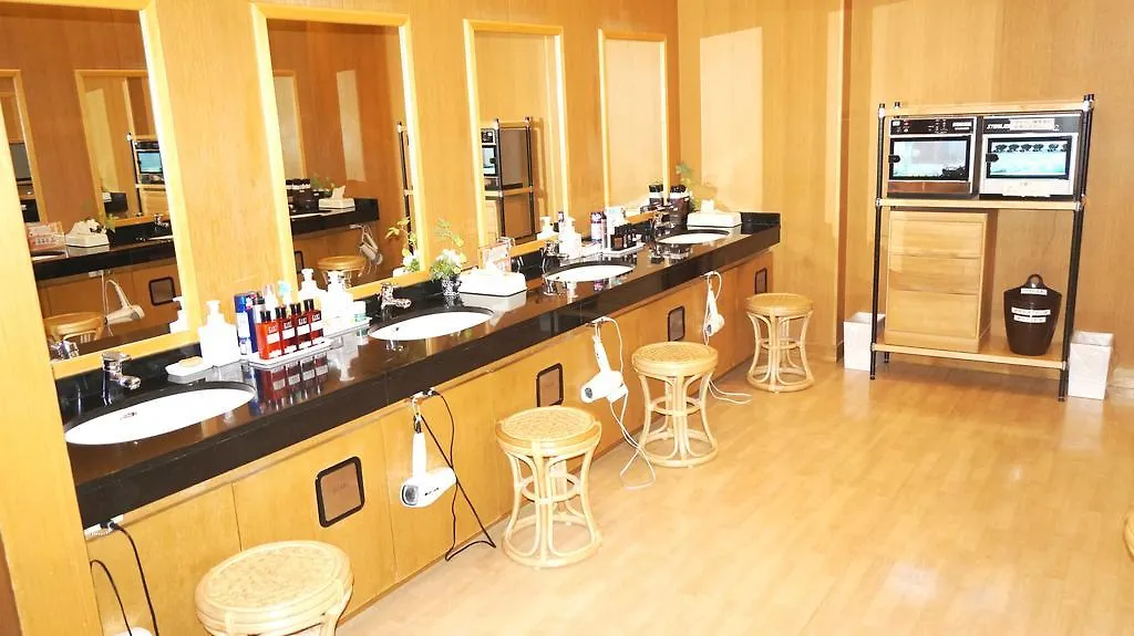 **  New Central Hotel Tokyo Giappone